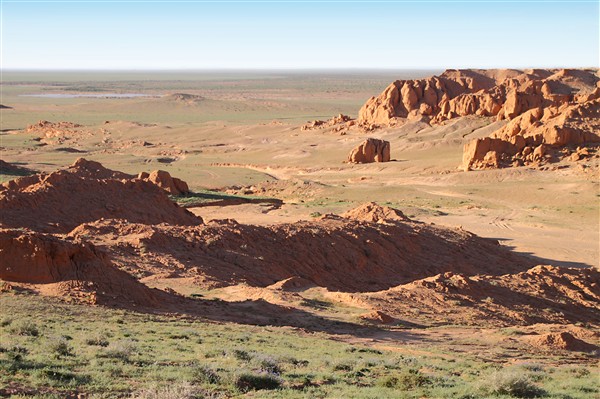 Mongolia_S_Gobi_FlamingCliffs_2626_m_600.jpg