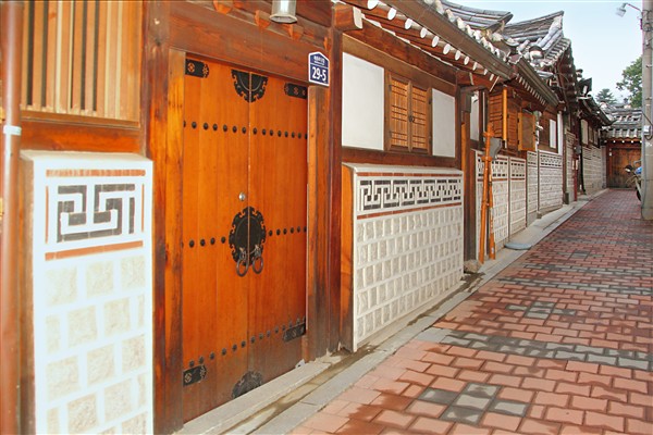 S_Korea_Seoul_HanokVillage2_3425_m_600.jpg