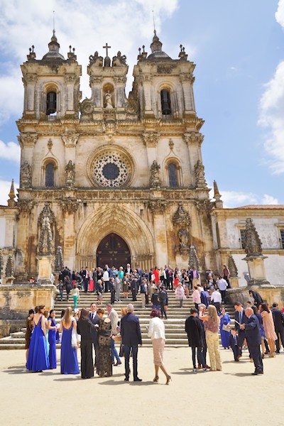 In Alcobaca in central Portugal, the first king of Portugal, Afonso Henriques, built a monastery, the Mosteiro de Santa Maria de Alcobaça, to commemorate the defeat of the Moors in 1147 AD. The city itself grew along the valleys of the rivers Alcoa and Baça.