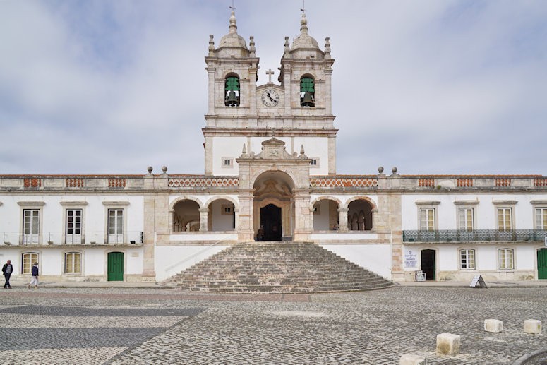 A 4th century small wooden statue of the Virgin Mary (said to be from Nazareth) was brought to the original church in Sitio in 711 AD