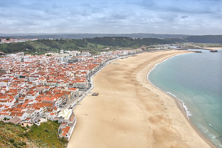 Looking down from Sitio to the area of Praia 