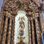 Inside the Church of Carmelitas