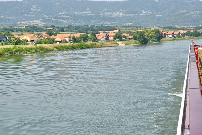 Cruising Danube towards Bulgaria