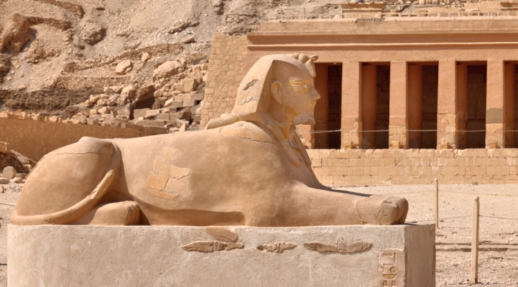 Queen Hatshepsuts Mortuary Temple, West Bank, Luxor, Egypt